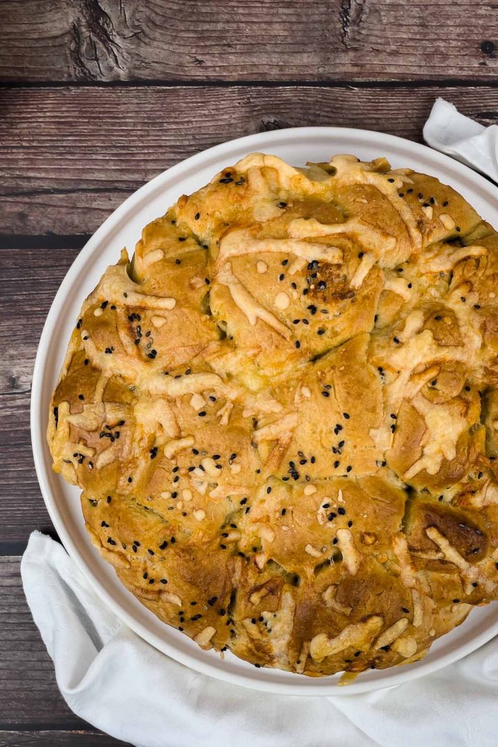 Pull-apart Garlic Bread