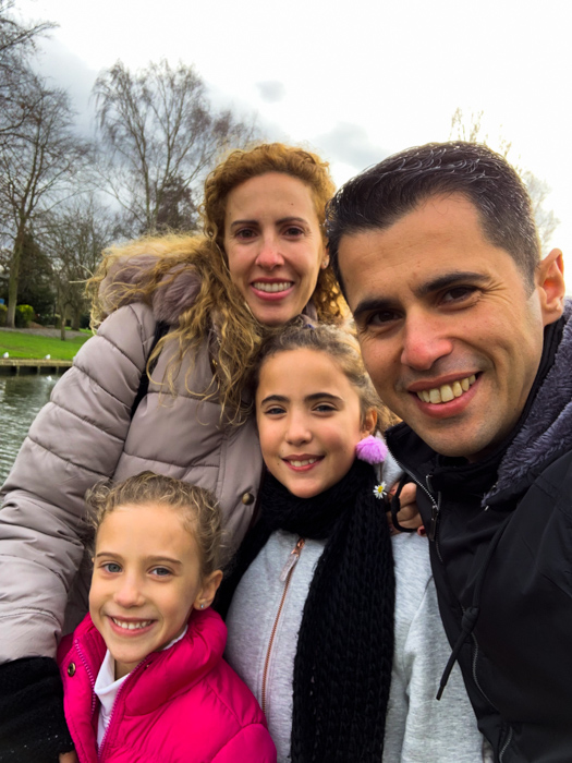Family photo in Cambridge park