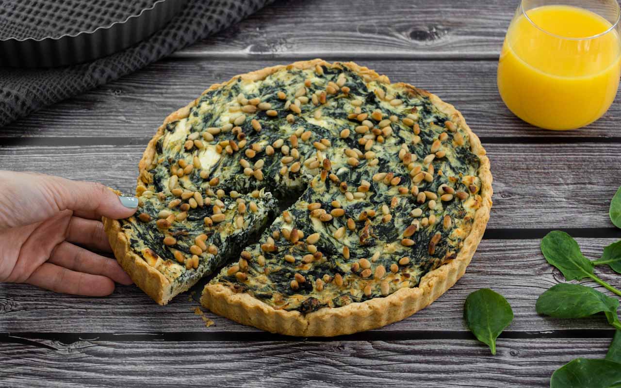 Spinach Feta and Ricotta Tart | fooodlove.com