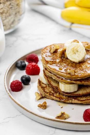 Healthy Banana Oat Pancakes